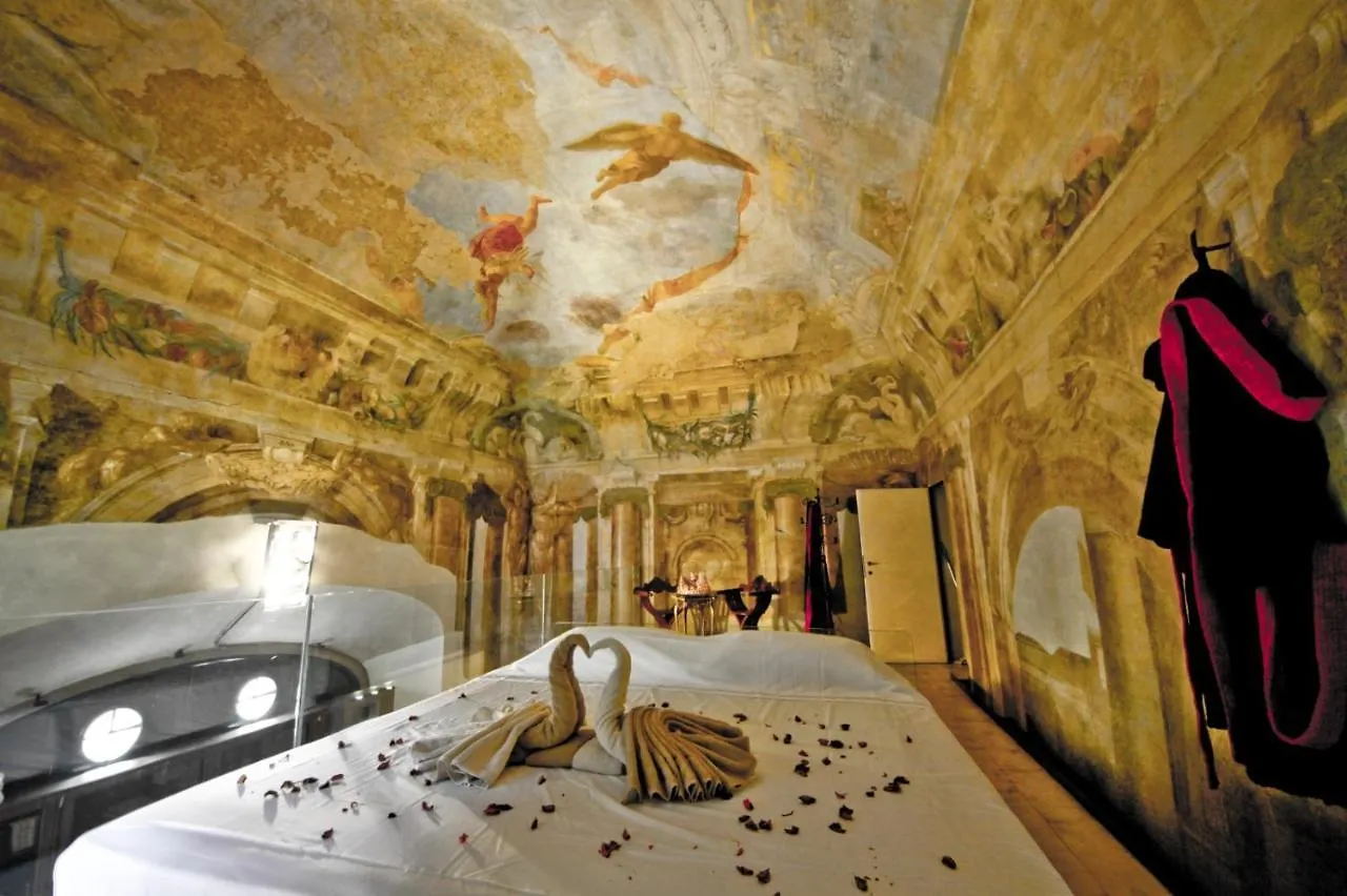 Casa Di Delizie - The Medici Private Leisure House Apartment Florence