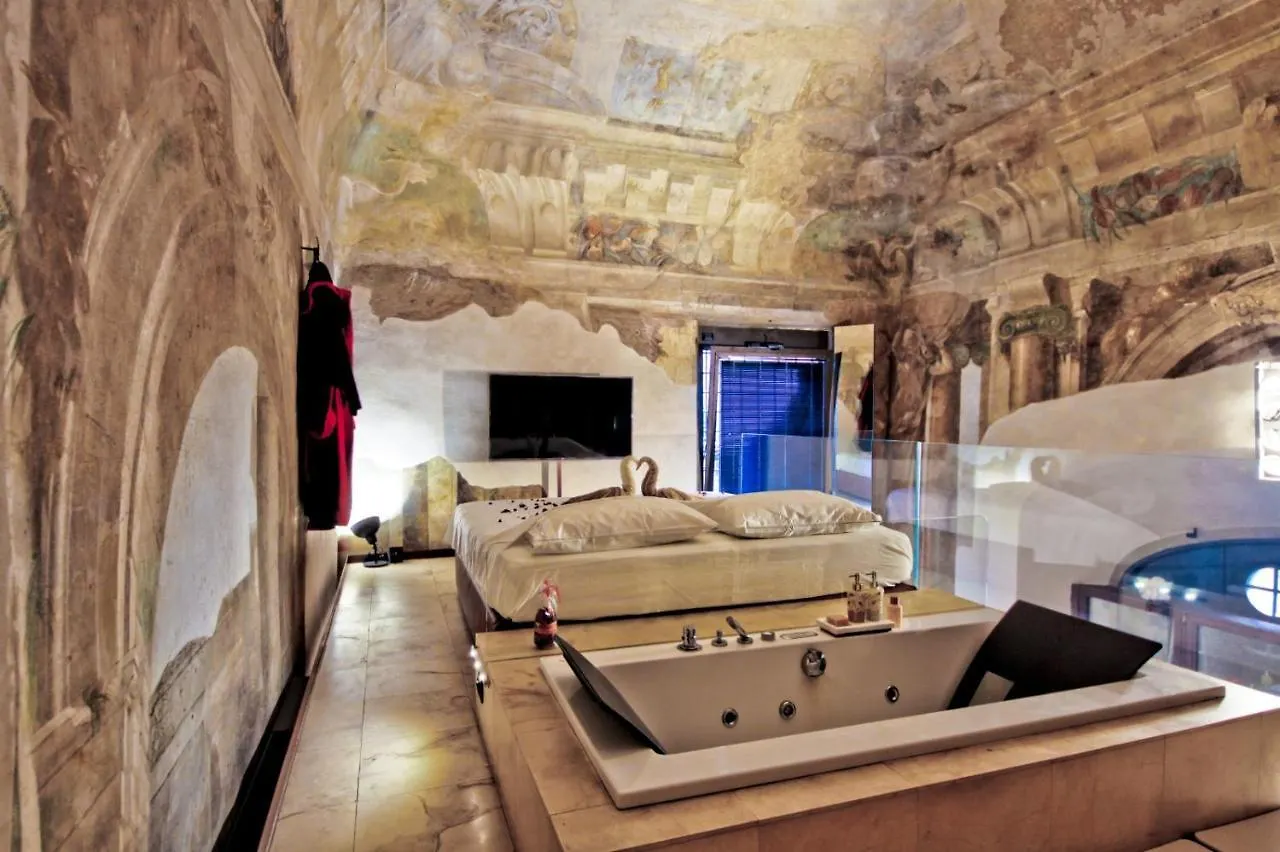 Casa Di Delizie - The Medici Private Leisure House Apartment Florence